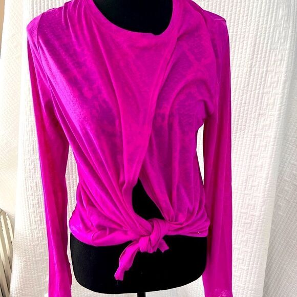 Pink top - Picture 1 of 3